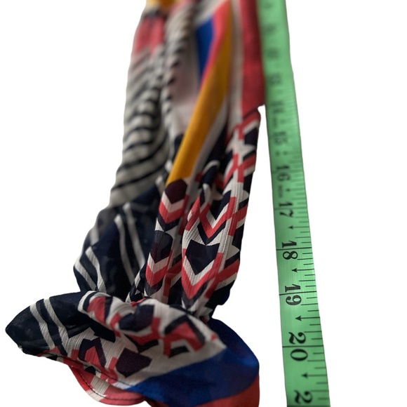 Ramy Brook Mona geometric mixed cold shoulder with sheer sleeves elastic ends M - Picture 11 of 14